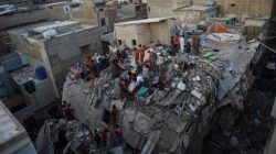 Gedung Apartemen 5 Lantai Ambruk di Karachi, Pakistan: 16 Tewas, Puluhan Terluka