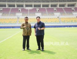 Suasana Kunjungan Kerja, Ketua PSSI Erick Thohir Tinjau Kesiap-siagaan Stadion Kebanggaan Banten