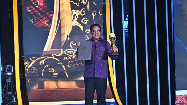 DPR Terima Penghargaan